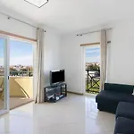 T2 Tubio شقة
